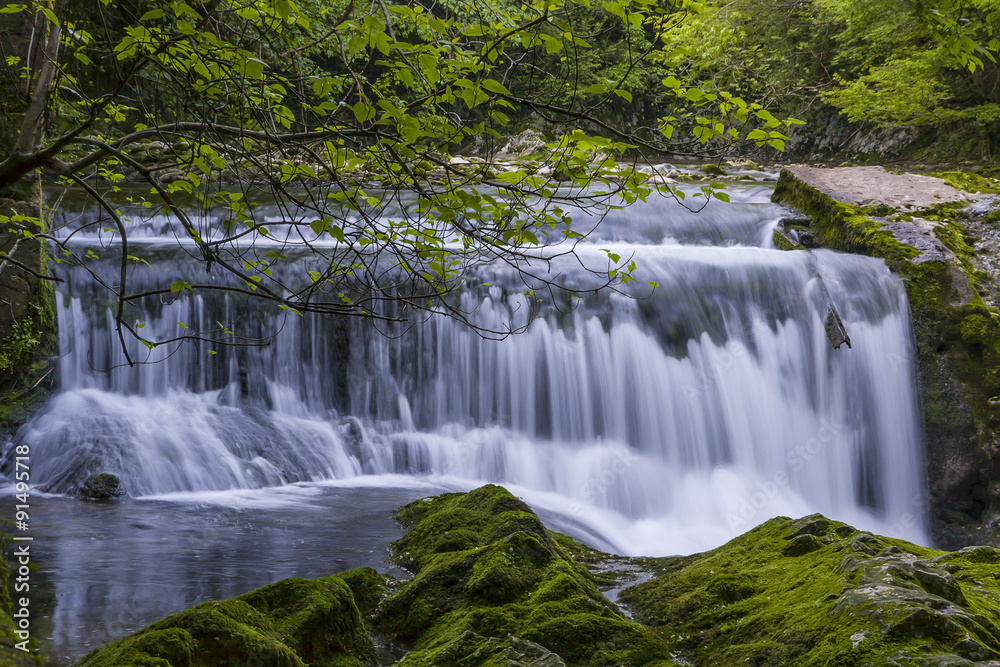 Obraz premium waterfall in the gorge Chernigovka