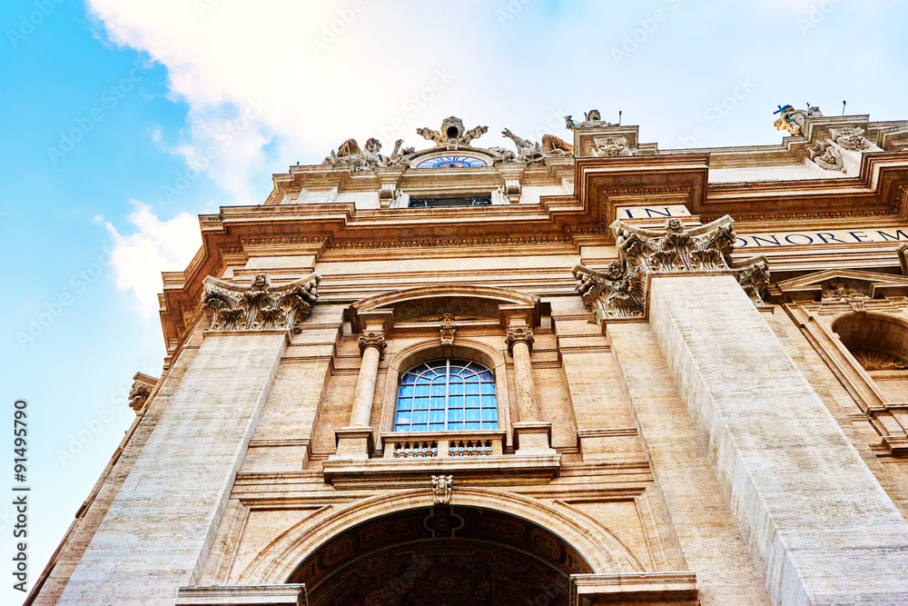 Obraz premium Closer look at the detail of facade of basilica of St. Peter's