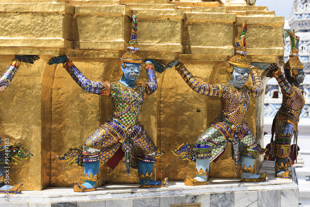 Fototapeta premium タイのワットプラケオ寺院