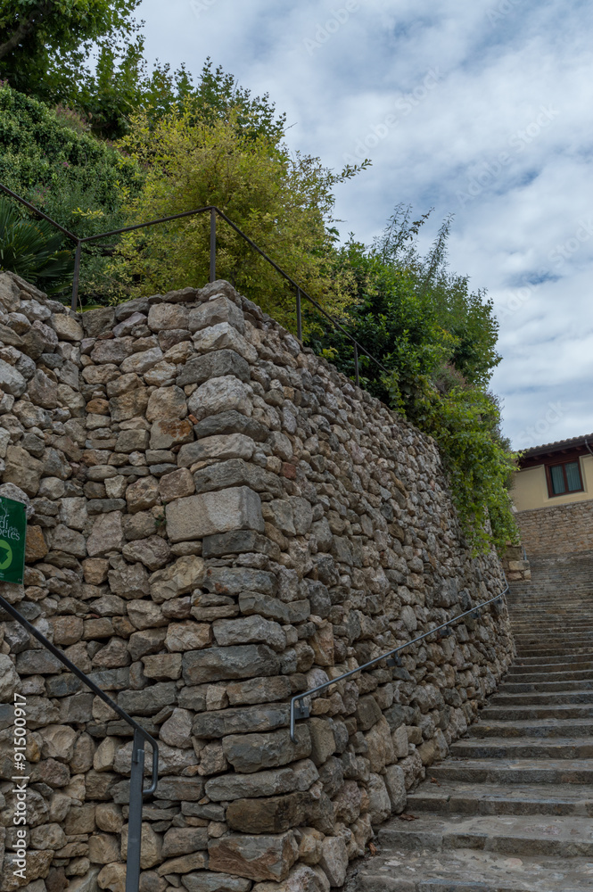 retaining wall