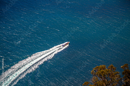 Bruny Island Cruises © bennymarty