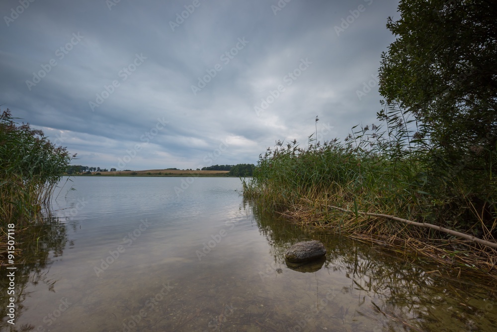 Obraz premium Beautiful lake landscape with nice light