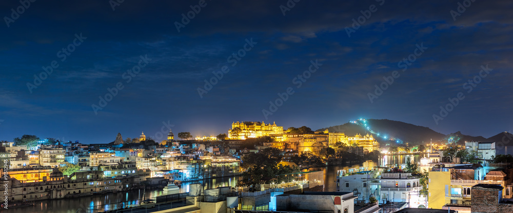 Udaipur, evening view of the city and City Palace complex. Udaip