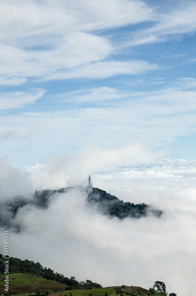 Fototapeta premium Pagoda on top of mountain