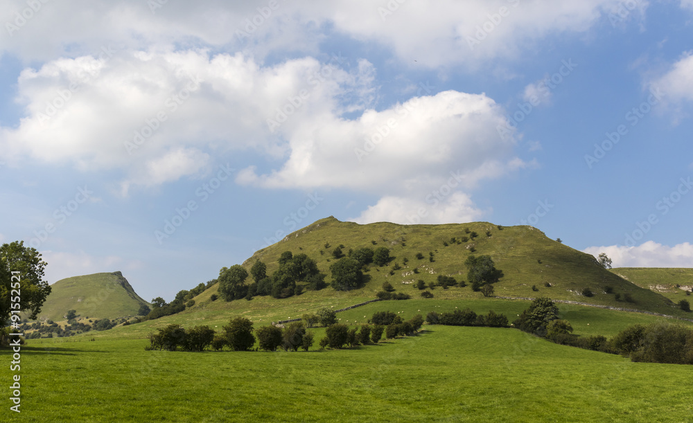 Chrome Hill and Parkhouse Hill, Peak District, Derbyshire, Engla Chrome Hill and Parkhouse Hill, Peak District, Derbyshire, Engla