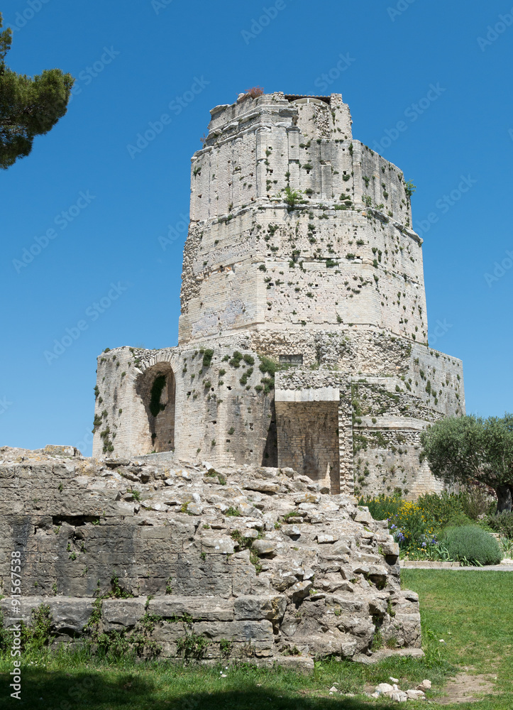 tour Magne tour Magne