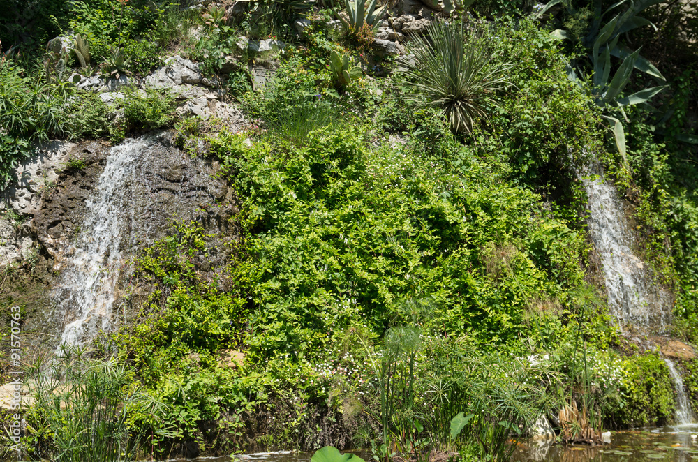 Cascade Cascade