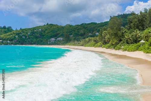 Anse Intendance - Beautiful beach on island Mahé in Seychelles © Simon Dannhauer