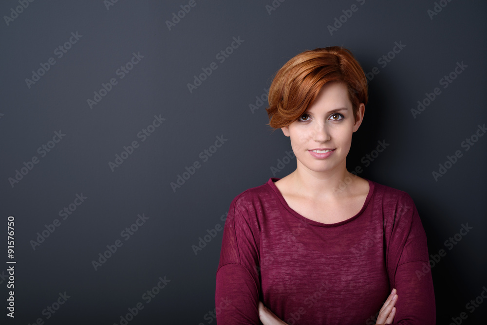 selbstbewusste junge frau selbstbewusste junge frau
