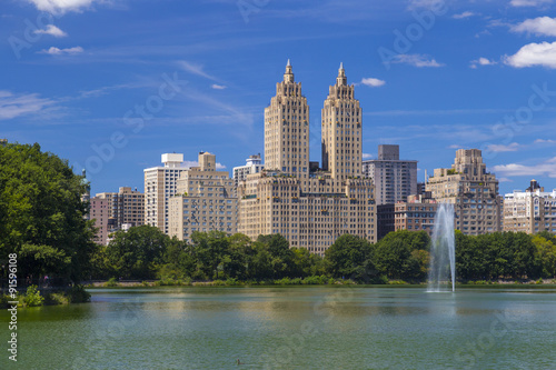 Fotografija The Eldorado luxury apartment building seen from Central Park in NYC, USA