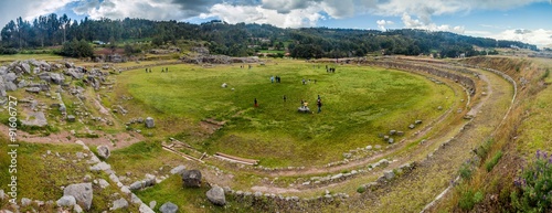 Fotografia Parade ground at Inca's ruins of Sacsaywaman