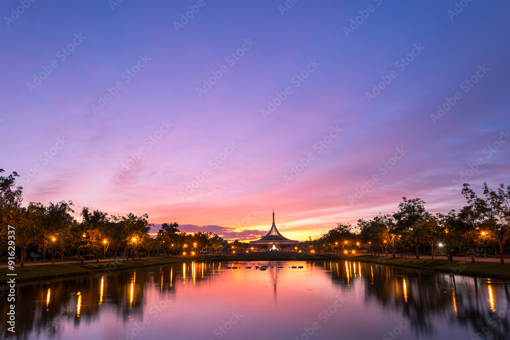 Fototapeta premium Beautiful sunset at Suan luang Rama 9 park, Bangkok, Thailand 