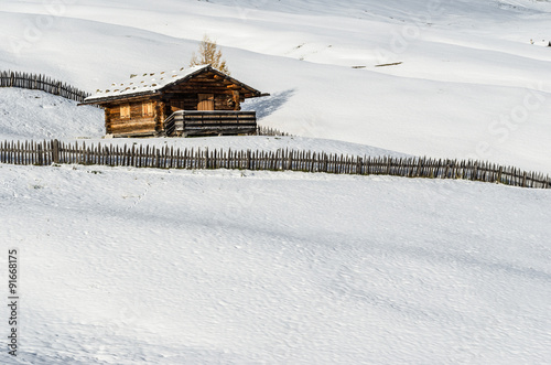 Wallpaper Mural Log cabin in the snow Torontodigital.ca