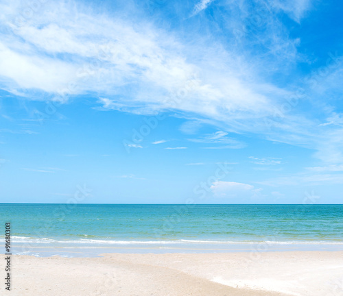 White sand beach and blue sky © TinPong