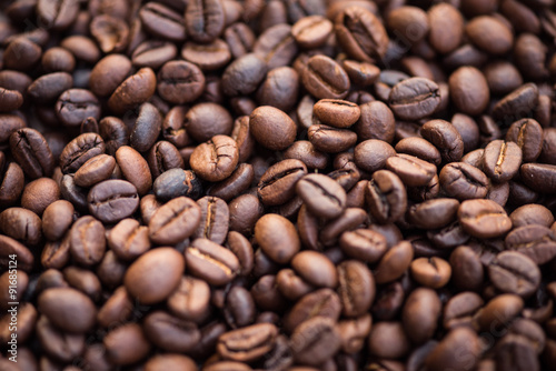 Coffee beans background © Looker_Studio