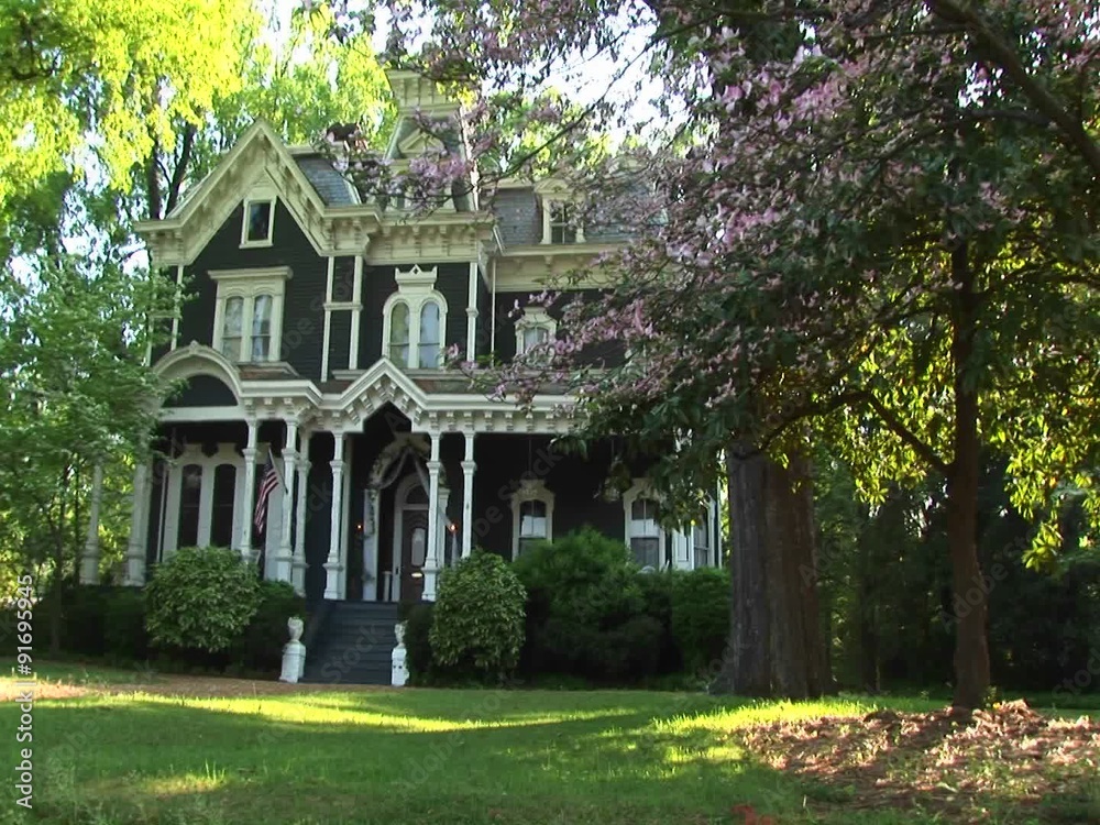 A medium shot of a lovely old home. A medium shot of a lovely old home.