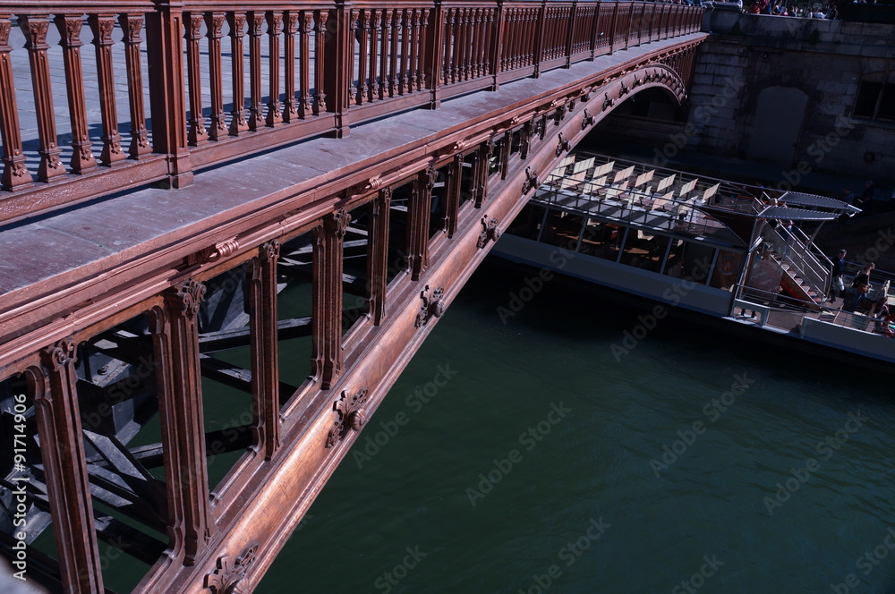 Naklejka premium Brücke über der Seine in Paris