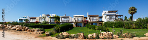 Кипр. Протарас. Панорама типичных кипрских домиков.