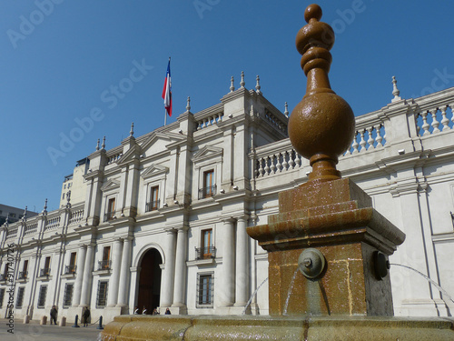 Präsidialpalast La Moneda in Santiago/Chile photo