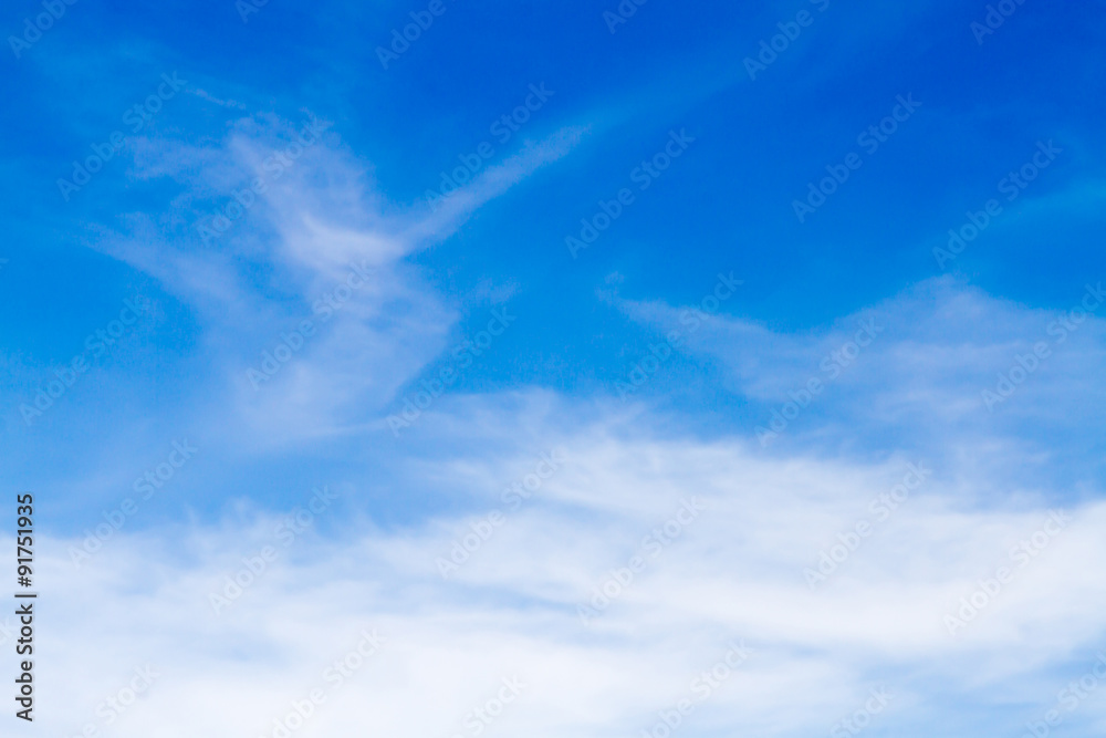 Obraz premium Blue sky background with white clouds.Blur or Defocus image.