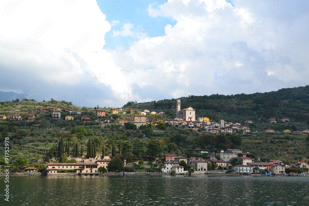 Obraz premium Lago di Iseo - Siviano, Monte Isola