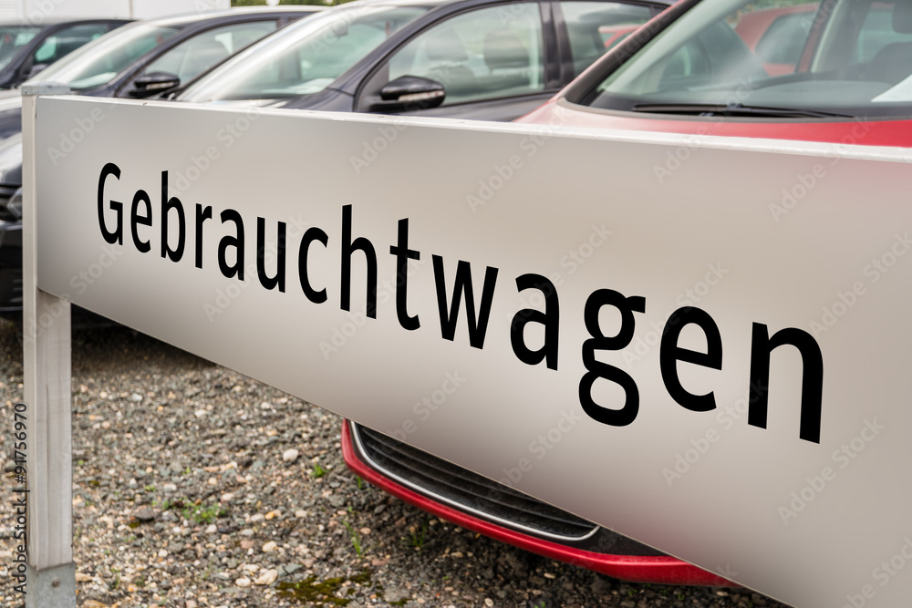 Obraz premium Autohaus Schild Gebrauchtwagen 01
