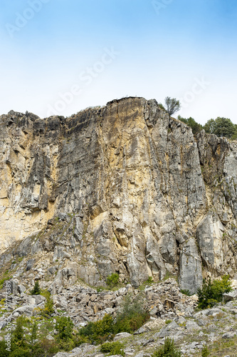 Dirupo di roccia calcarea