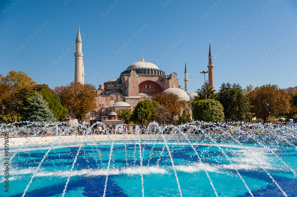 Naklejka premium Hagia Sophia and fountain