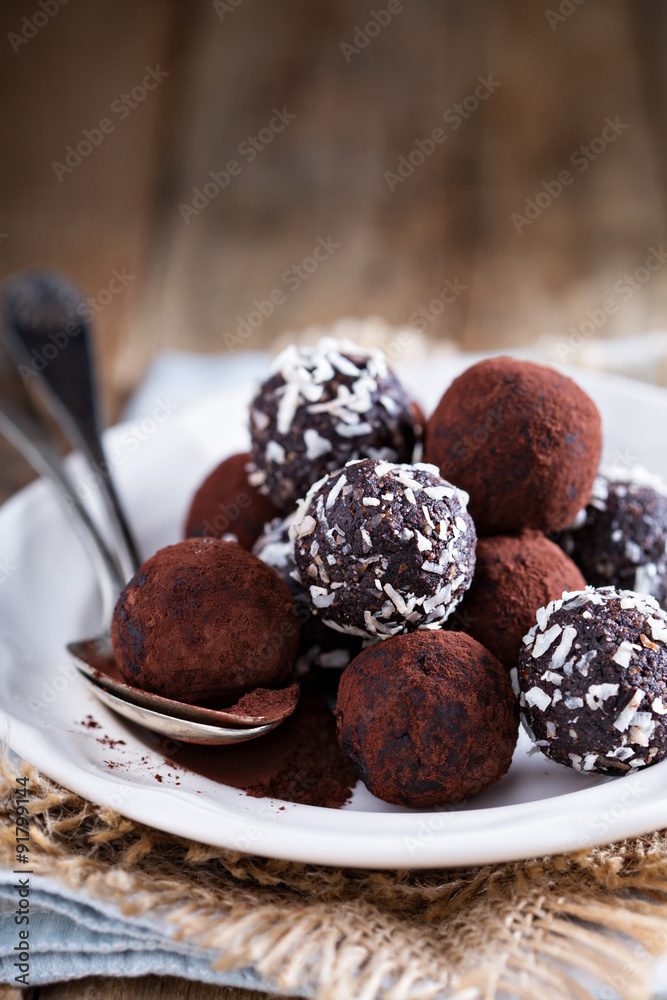 Healthy chocolate truffles Healthy chocolate truffles