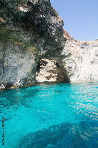 Comino caves