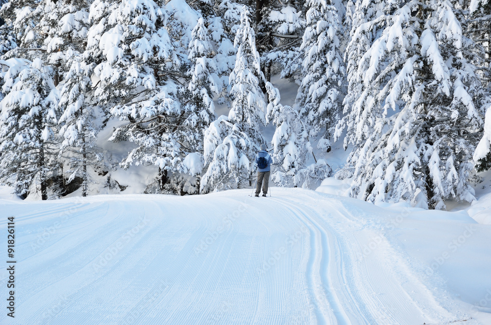 Cross-country skiing in the Marcadau valley