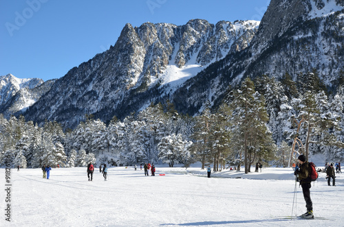 Cross country skiing in the Marcadau valley