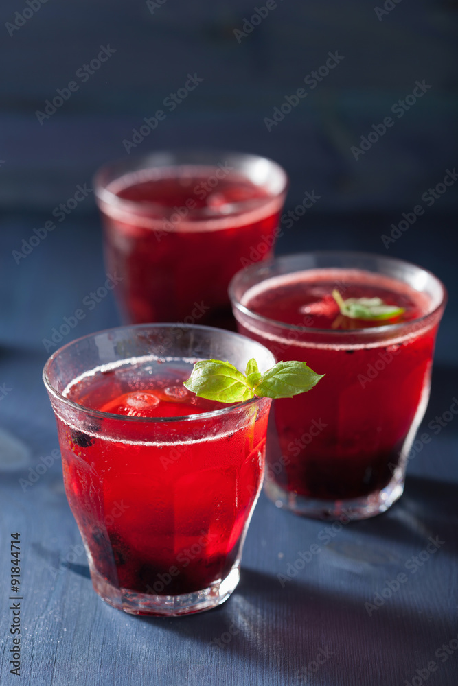 refreshing blueberry drink with lime and mint refreshing blueberry drink with lime and mint