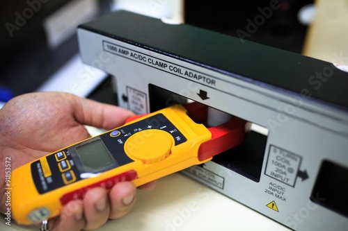 Fotografie Calibration clamp meter with clamp coil adaptor