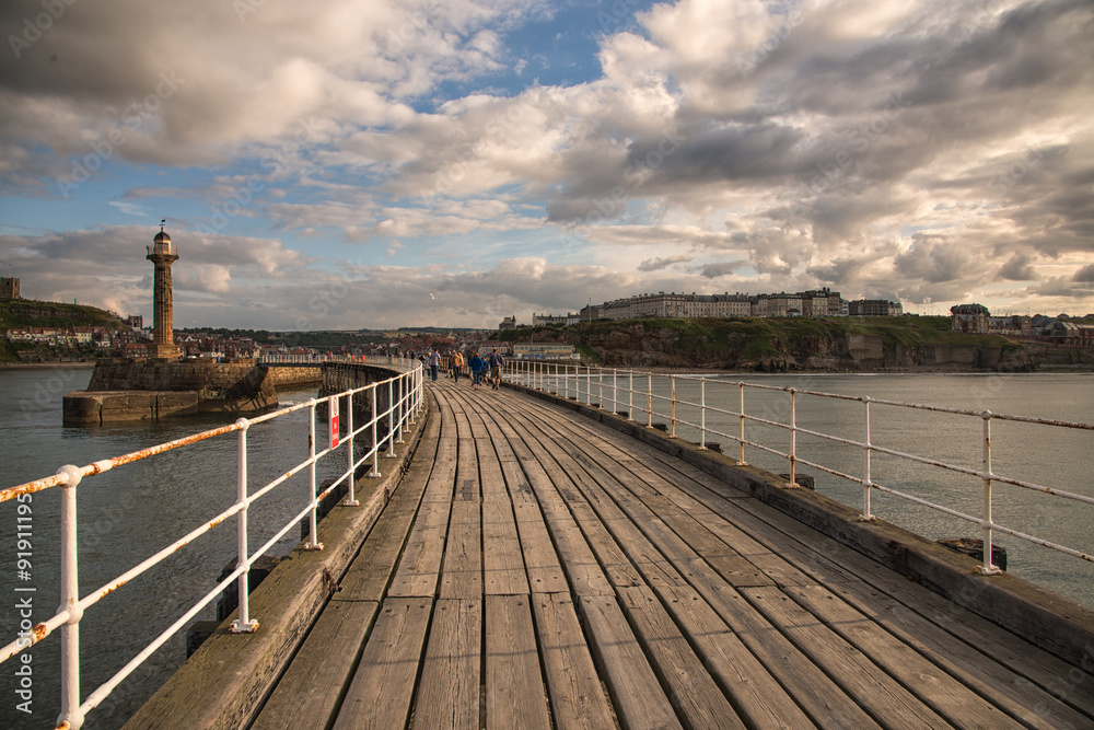 whitby west pier