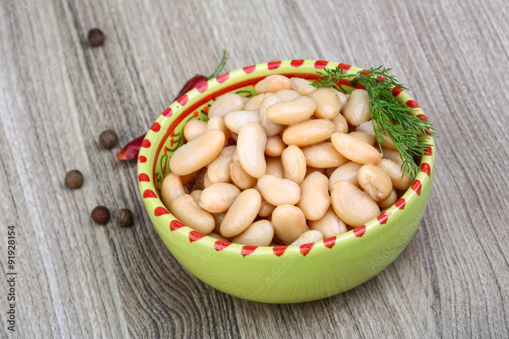 White canned beans White canned beans