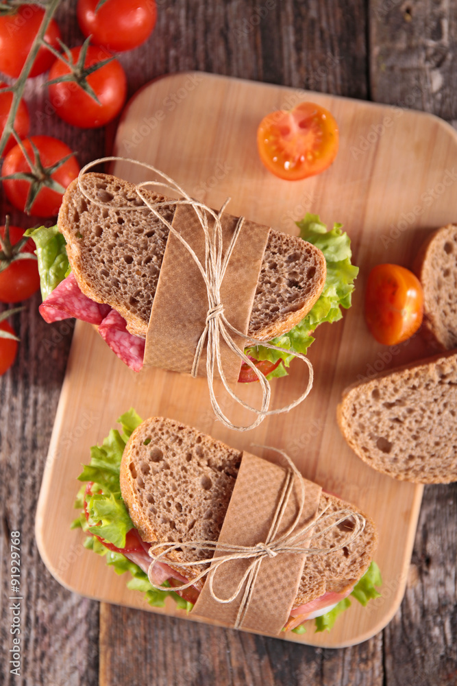sandwich in board sandwich in board