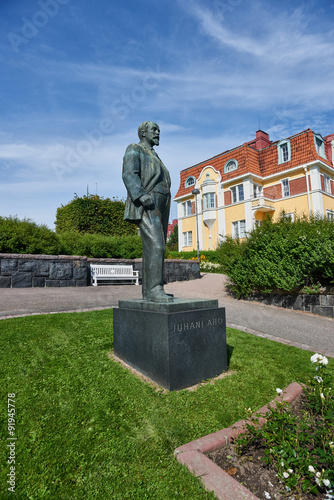 Juhani Aho statue on Helsinki photo