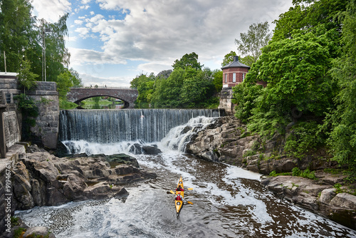 Obraz na płótnie kayak on waterfall in Vanhankaupunginkoski, Helsinki, Finland w salonie
