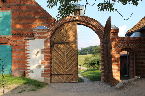 Fototapeta Naklejka Na Ścianę i Meble -  Torbogen Philipponenkloster Wojnowo