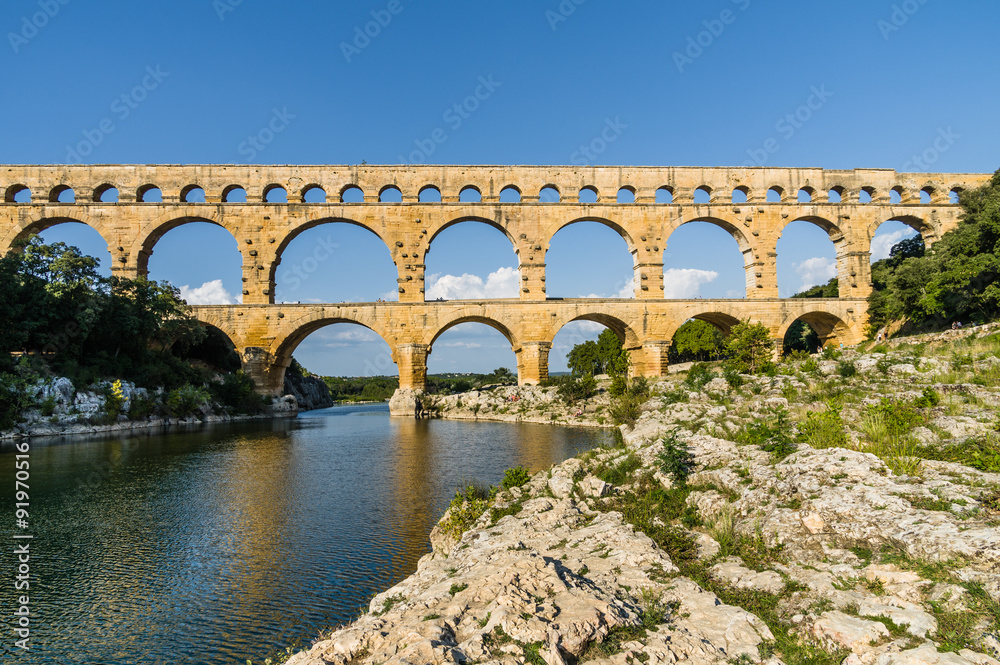 Fototapeta premium Pont du Gard, ancient roman's bridge in Provence, France