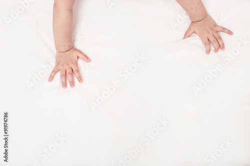 Fototapeta Naklejka Na Ścianę i Meble -  Baby hands
