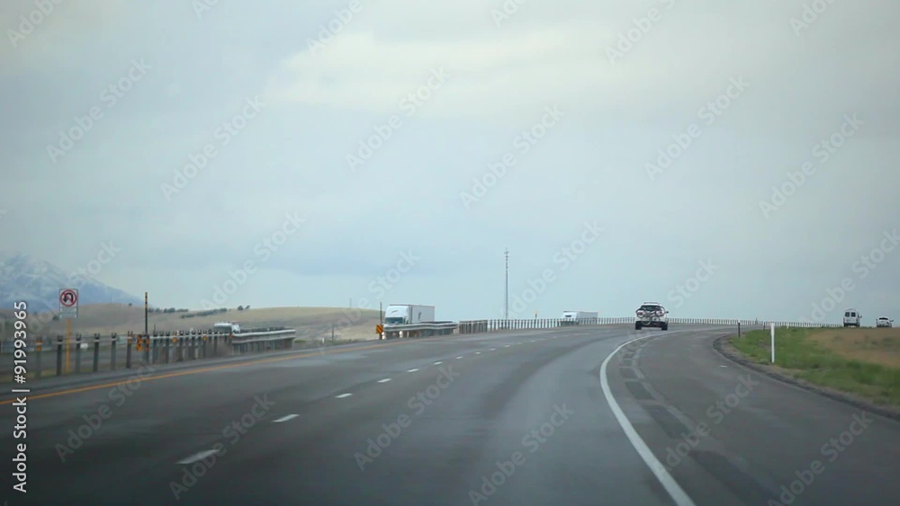 Driving on a Wet Freeway Driving on a Wet Freeway