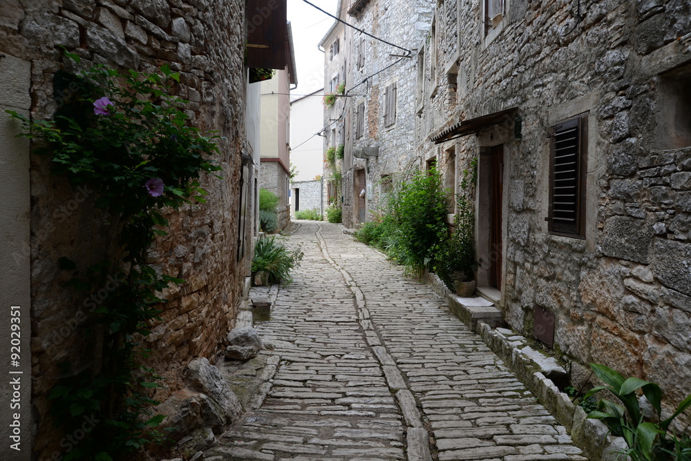 Gasse in Bale, Istrien, Kroatien