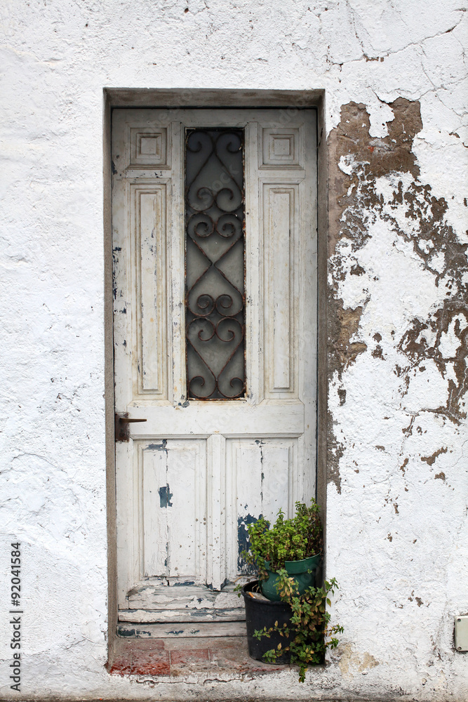 Fototapeta premium Old white door