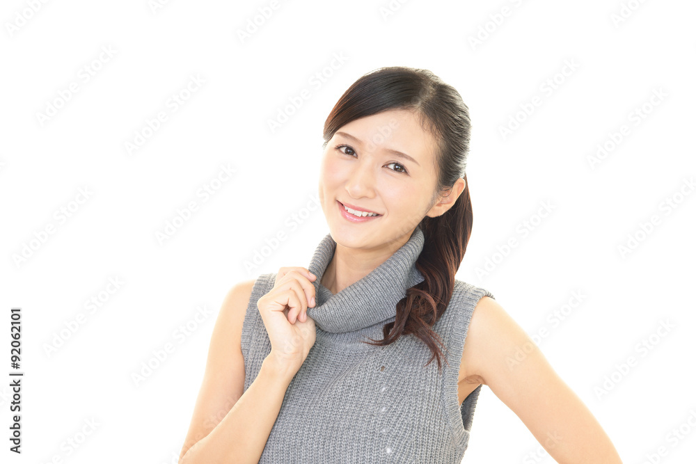 笑顔で寛ぐ女性 笑顔で寛ぐ女性