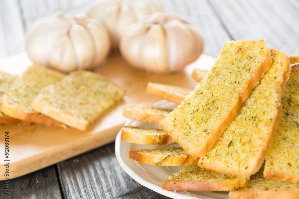 crispy bread garlic crispy bread garlic
