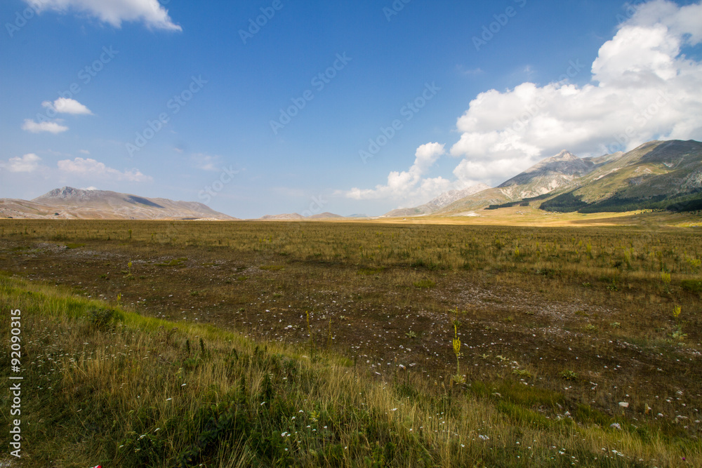 LANDSCAPE MOUNTAIN AND CLOUDS CAMPO IMPERATORE LANDSCAPE MOUNTAIN AND CLOUDS CAMPO IMPERATORE