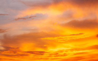 Canvas schilderij Hemel Oranje gloed in wolkenlucht  © sekphd