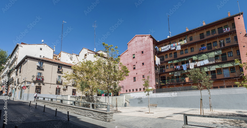 Obraz premium Old buildings in the Lavapies neighborhood in Madrid